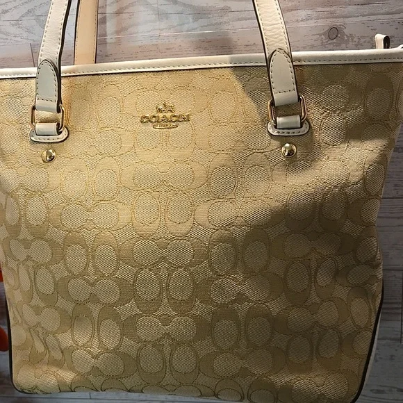 Coach F58282 Outline Signature Zip Top Cream Tote Bag - Picture 2 of 13